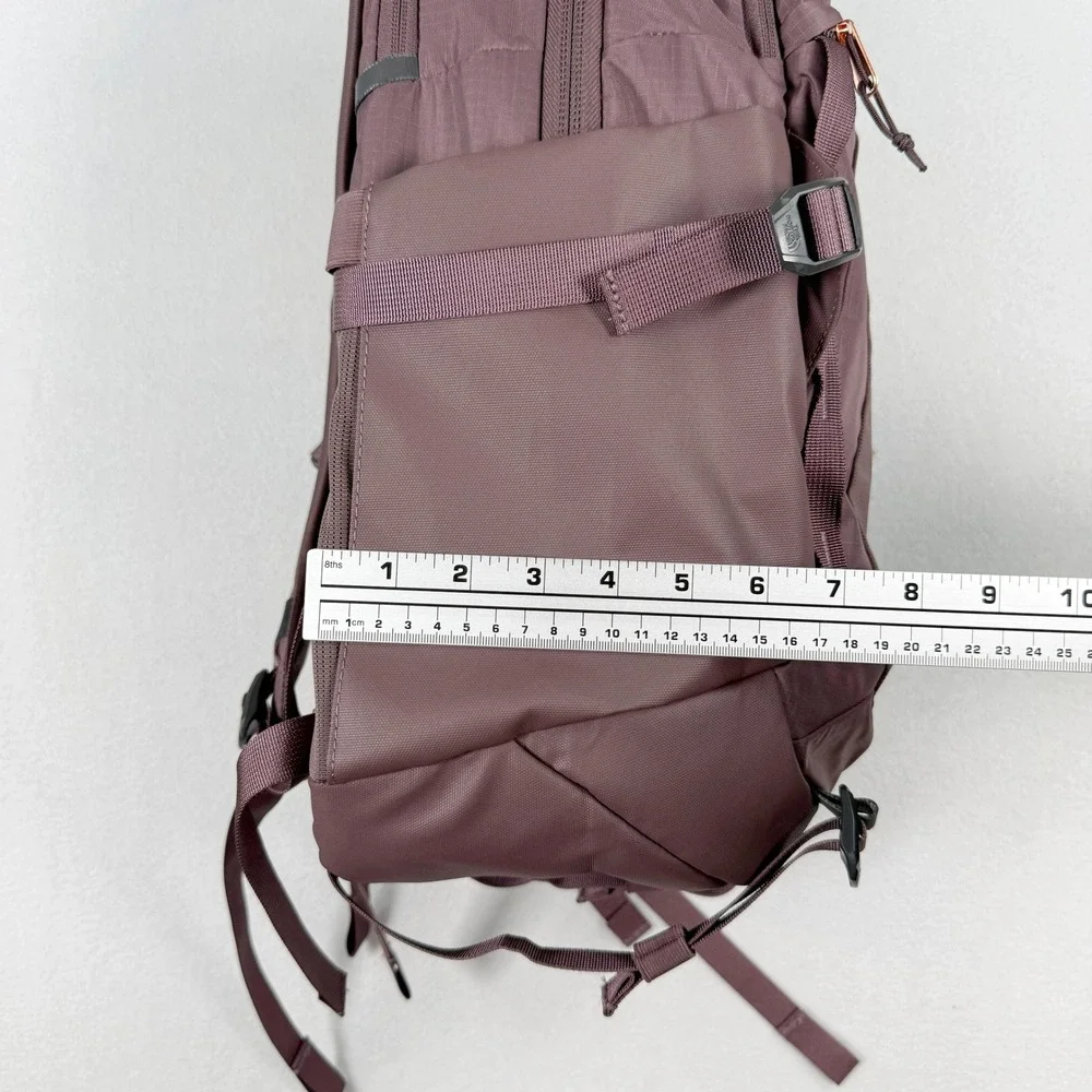The North Face Recon Luxe 30L Backpack Womens Tawny Quartz/Rose Gold NEW